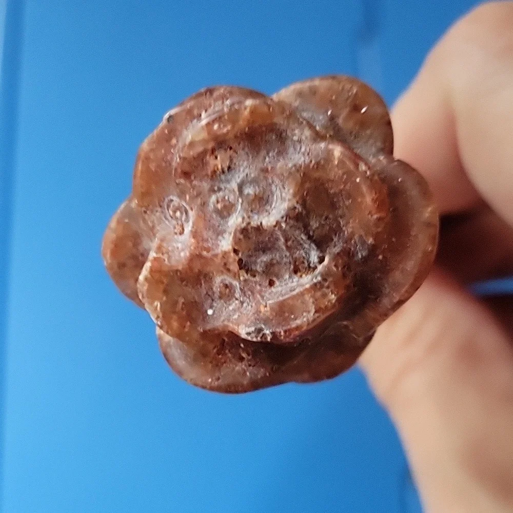 Strawberry Quartz Crystal Rose - Picture 3 of 5
